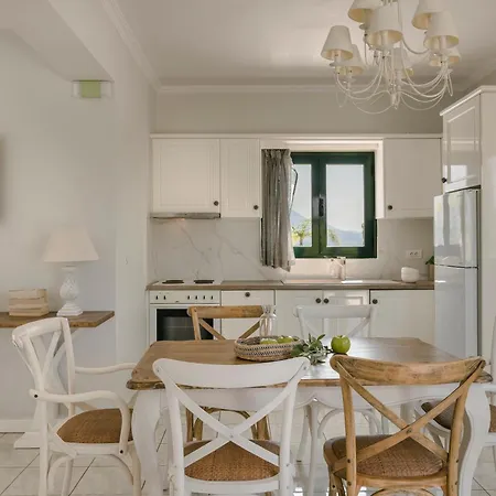 Seaspray Kefaloniaprivatevillas *