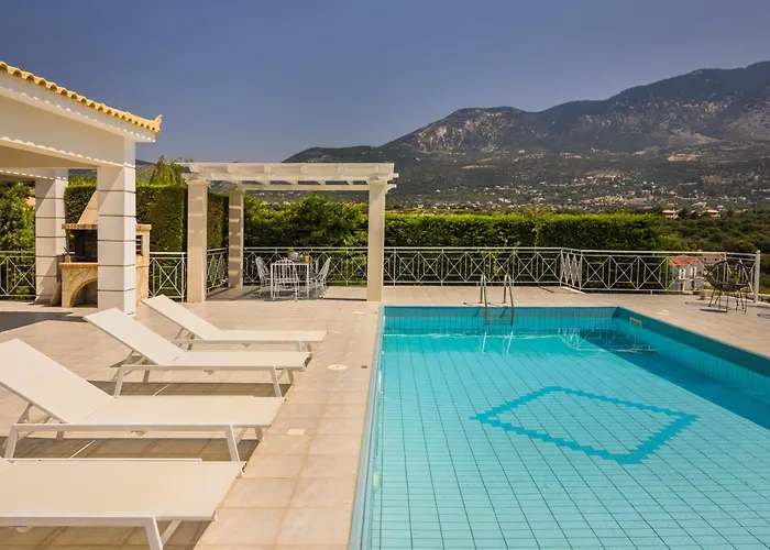 Seaspray Kefaloniaprivatevillas Villa Pesadha