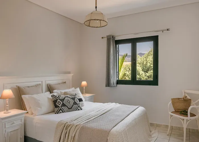 Seaspray Kefaloniaprivatevillas Pesadha